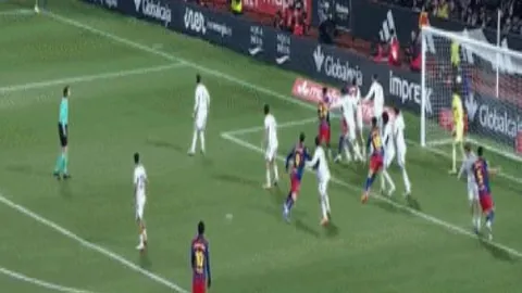 库里半场再爆8记三分，生涯第6次壮举，上次辉煌距今已一年多！